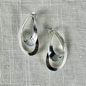 Crossing Earring